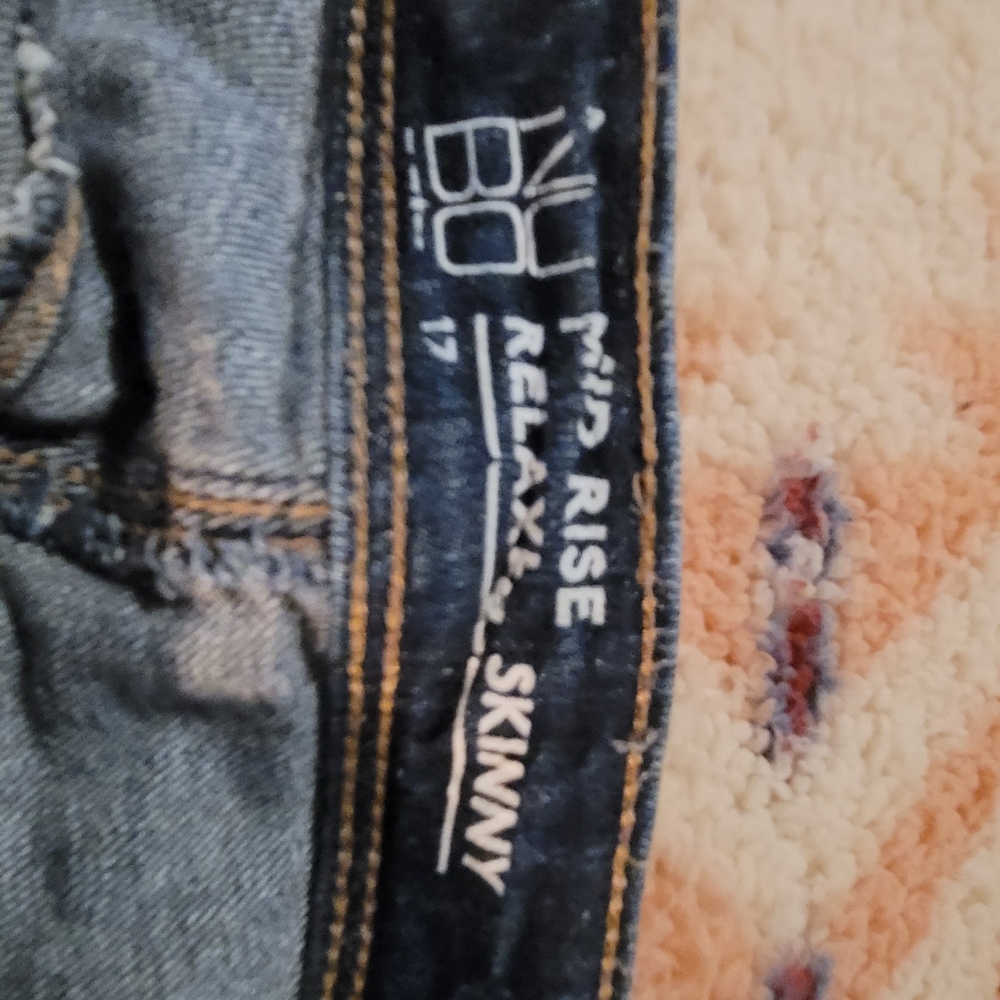 JEANS - Picture 3 of 4